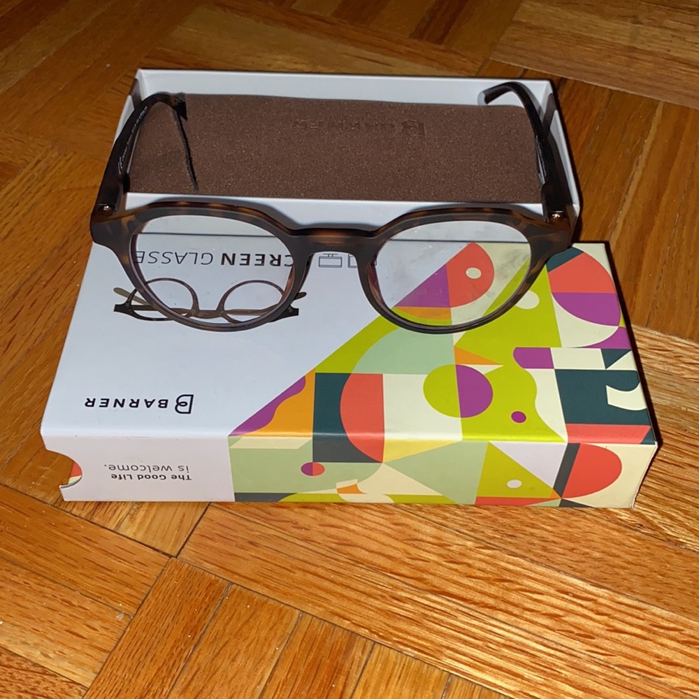 Blue screen glasses by Chamberi Barner NWT